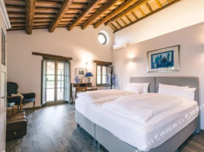 Corte Campioli · Tenuta Raffaello · Hotel + Apartments