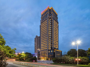 Ramada Plaza Wuhan Huangpi