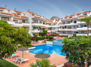 Apartamentos HG Cristian Sur