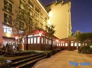 Ruijing Hotel (Wuhan Guiyuan Temple Zhongjiacun Subway Station Store)