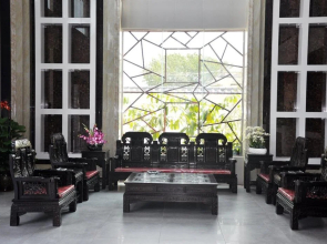 Hailang Yuanlin Holiday Hotel