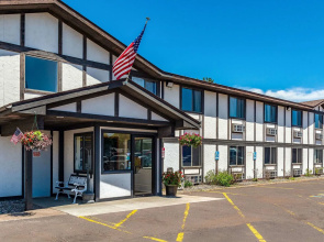 Magnuson Hotel Ironwood