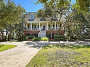 Secluded Creekfront Home 5 Bedroom Home by Peace Vacations