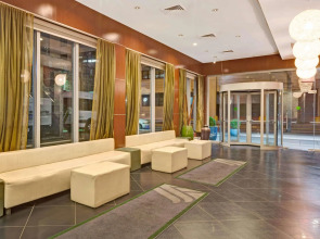 Wyndham Garden Long Island City Manhattan View Hotel