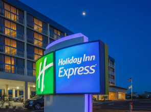 Holiday Inn Express Nags Head Oceanfront by IHG