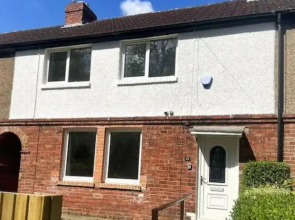 Modern 4 bed home, 30 minute walk from City Centre