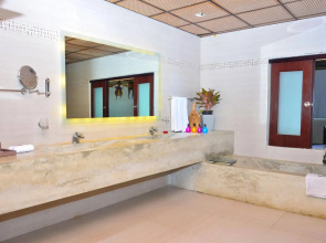 Lavanga Resort & Spa