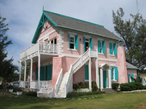 Touch Of Class Cottage 2 Bedroom Home