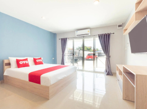 OYO 75383 Danthip Place