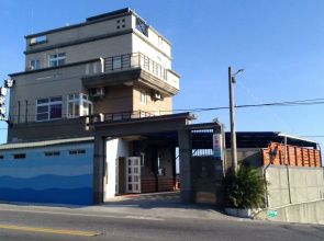 Caitlyn Hostel