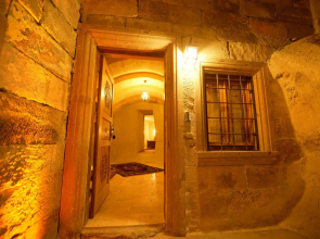 Vineyard Cave Hotel