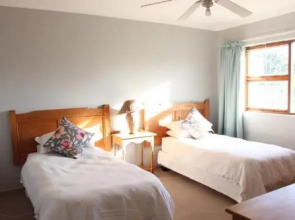 Cozy Family Home Pe