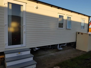 8 Berth Pet Friendly New Caravan in Towyn, Wales