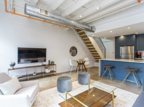 Inventors Loft 3 - Relax/play/explore- Center City