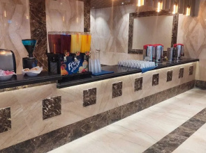 Sirena Beach Resort  Spa