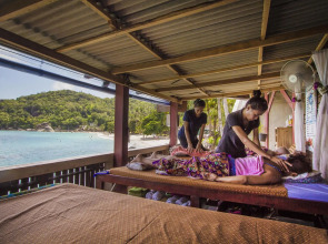 Crystal Bay Beach Resort