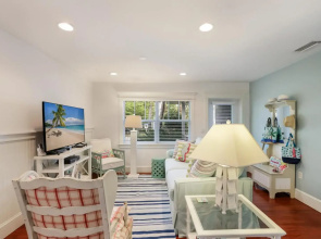 Bean Point Beach Cottage - 709 N Bay
