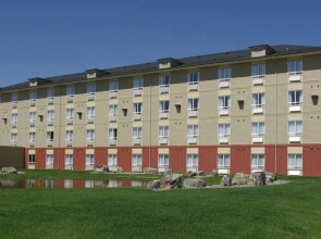 Camrose Resort Casino, BW Premier Collection