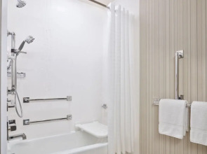 Courtyard by Marriott Denver Aurora