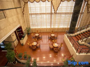 Runhua Junyue Hotel
