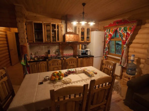 Отель «Шишки на Лампушке — Русская деревня»