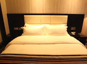 Fengqiao Yingke Hotel (Linzhou People's Park Municipal Government)