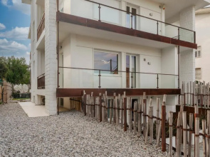 APT24 - Oasi with Swimming pool & Gym