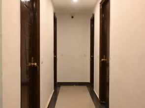 Uday Paramount Inn