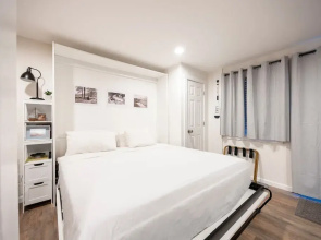 124 Bldg B Studio