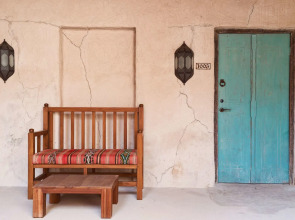 Отель Al Seef Heritage Hotel Dubai, Curio Collection by Hilton