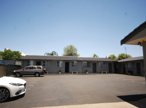 Motabelle Holiday Units