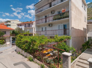 Awesome Home in Dugi Rat With Wifi and 3 Bedrooms