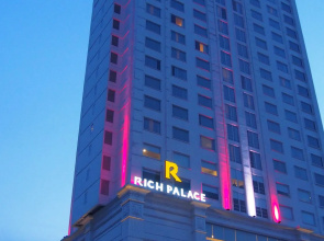 Golden Tulip Legacy Surabaya
