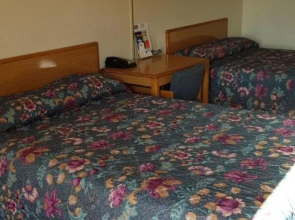 Regency Inn & Suites By Oyo Bay City