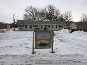 Town N' Country Motel and Shuttle