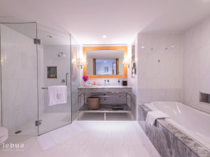 Отель Tower Club at lebua