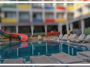 Vi̇va Beach Hotel