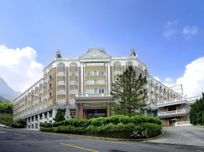 The Chitou Lemidi Hotel