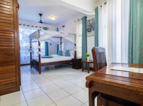 Lux Suites Vee Lido Apartments