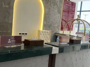 Golden Balcony Hotel