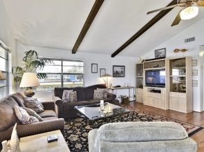 Prager Bay View by RedAwning