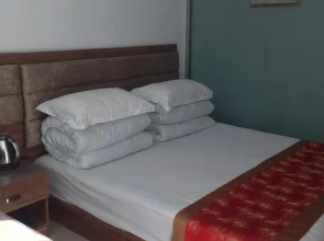 Xinzhou Wutaishan Jincheng Holiday Hotel