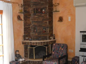 Rose Garden Holiday Home