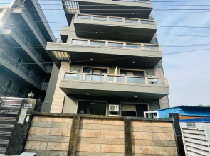 BluO Studio DLF Golf Course Road - Artemis