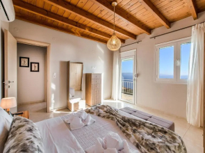 Tranquil sea view villa with private pool, just 2km from the beach!