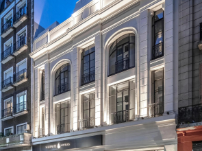 Huinid Obelisco Hotel