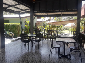 Phuket Sirinapha Resort