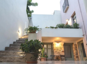 Quattro domus 4-historical townhouse
