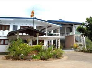 Thushara Hotel