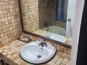 Safari Riviera Resort